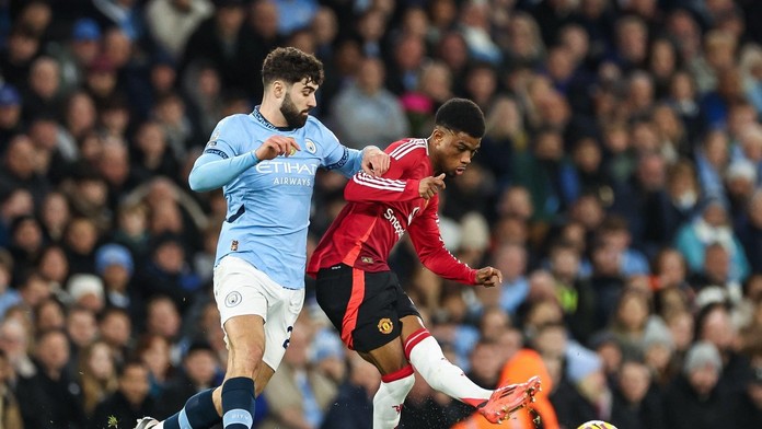 Smutná dohra manchesterského derby. V pondelok zomrel fanúšik, ktorý skolaboval na štadióne