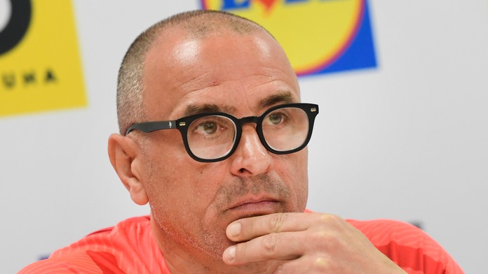 Proti Rakúsku budú chýbať viaceré opory. Tréner Calzona sa vyjadril aj k situácii okolo Čavriča