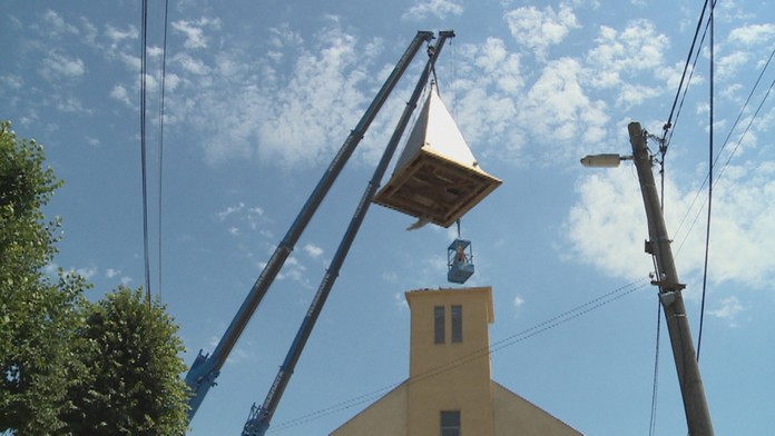 Výmena strechy na kostolnej veži.