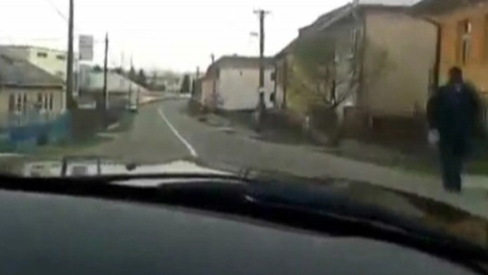 19 MI 240 cez dedinu.transferweb_jpg_bez_watermarku_1.jpg