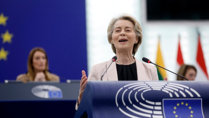 Rozbroje medzi Európskym parlamentom a Európskou komisiou. Budúci týždeň sa bude hlasovať o vyslovení nedôvery