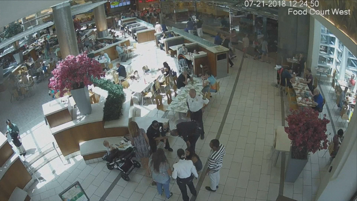 Policajti zachránili dusiace sa dieťa