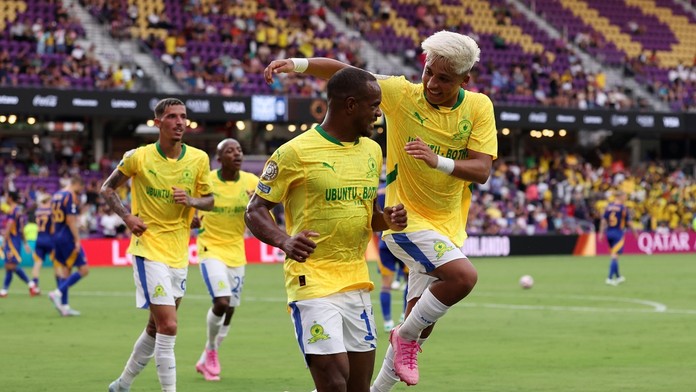 Mamelodi Sundowns na úvod MS klubov víťazne. Rozhodol Rayners