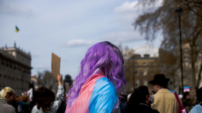 Na úradnú zmenu pohlavia v ČR už nebude potrebná operácia ani hormonálna liečba