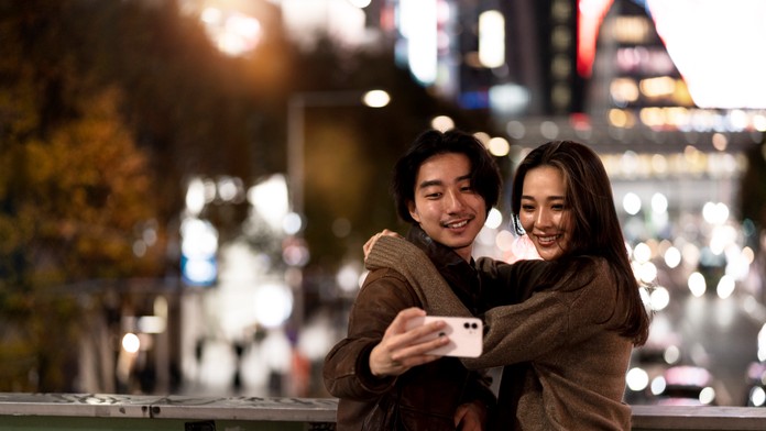 Pôrodnosť v Japonsku prudko klesla. Vláda to chce zvrátiť kurióznym spôsobom