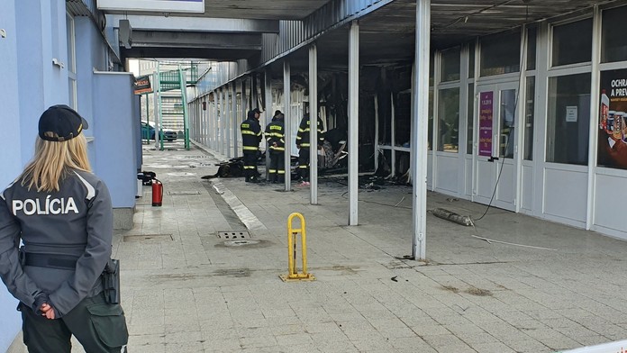 Neymar z PSG oslavuje gól v prvom osemfinále LM na pôde Borussie Dortmund.