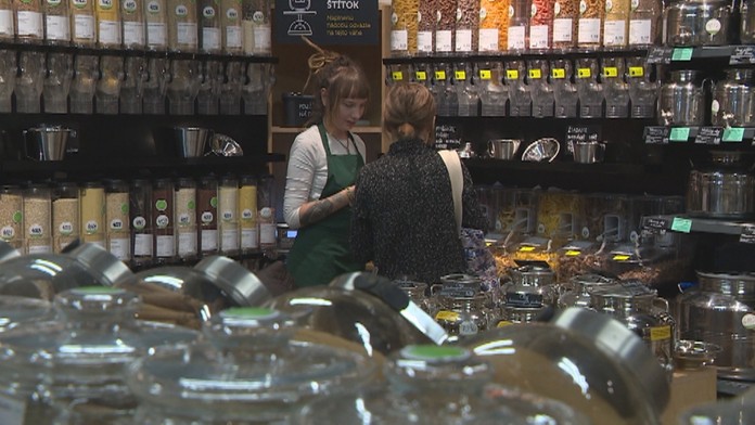 Pilot Ferrari Sebastian Vettel pred VC Číny F1.