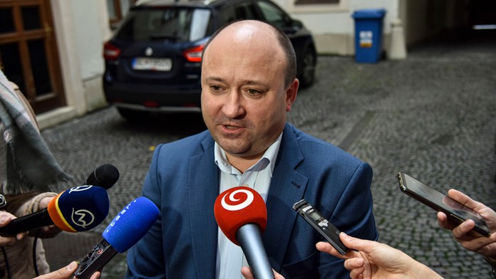 Búracie práce pokračujú.