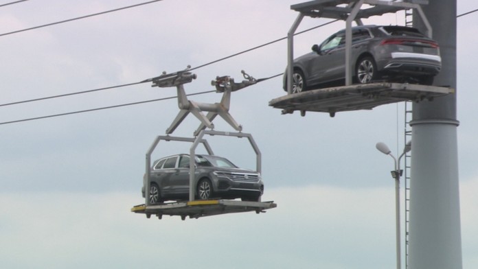 Autá budú ešte nedostupnejšie a drahšie. Po mikročipovej kríze zasiahla automobilový priemysel aj vojna na Ukrajine