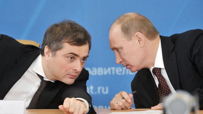 Cieľom rokovaní je rozdrvenie Ukrajiny. Ruský svet nepozná hranice, tvrdí šedá eminencia Putinovho režimu