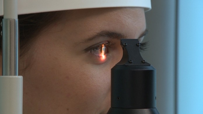 Očné ochorenie, ktoré prichádza nenápadne: Prvé príznaky si mnohí mýlia s únavou či starnutím