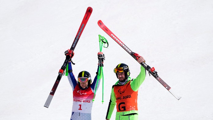 Úspech slovenského reprezentanta v paraalpskom lyžovaní. Miroslav Haraus s navádzačom získali bronz