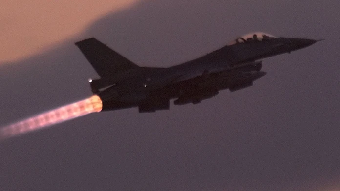Stihacka F16.