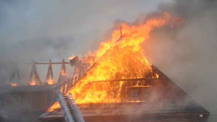Požiar chaty v Zuberci