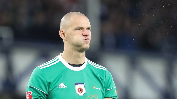 Gólman Ružomberku Matúš Macík po góle v prvom zápase 3. predkola EL proti Evertonu.