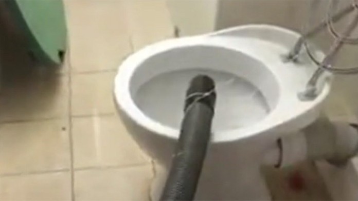 Zatekanie v parlamenty vyriešili takto.