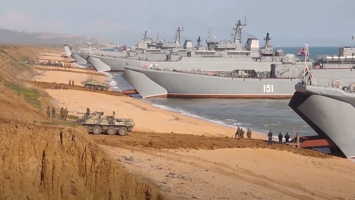 Ruské vojská  sa sťahujú z Krymu.