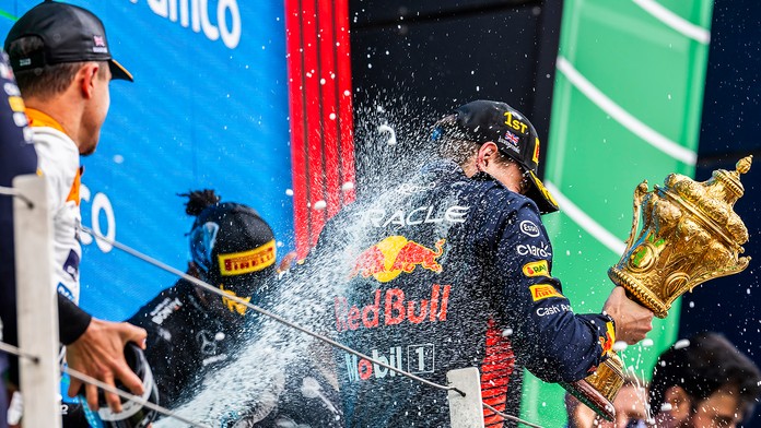 Veľká GALÉRIA: Británia priniesla zrod nového hrdinu. Špecifikom bolo natáčanie filmu priamo počas pretekov