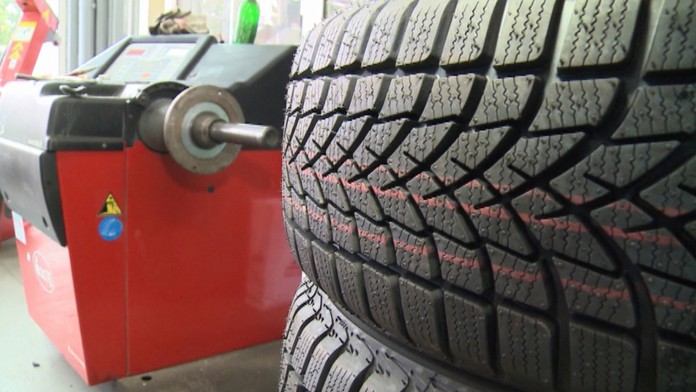 Prezúvanie pneumatík.