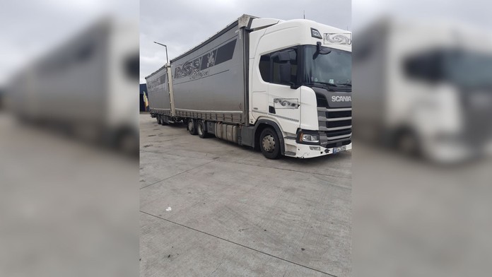 Opitý vodič nahlásil krádež kamióna. Policajti zakrátko zistili, že len zabudol, kde zaparkoval