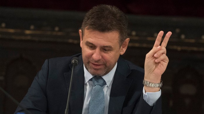 Predseda Most-Híd László Sólymos.