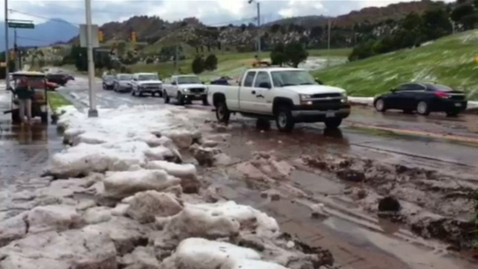 Na niektorých miestach to vyzeralo ako po snežení