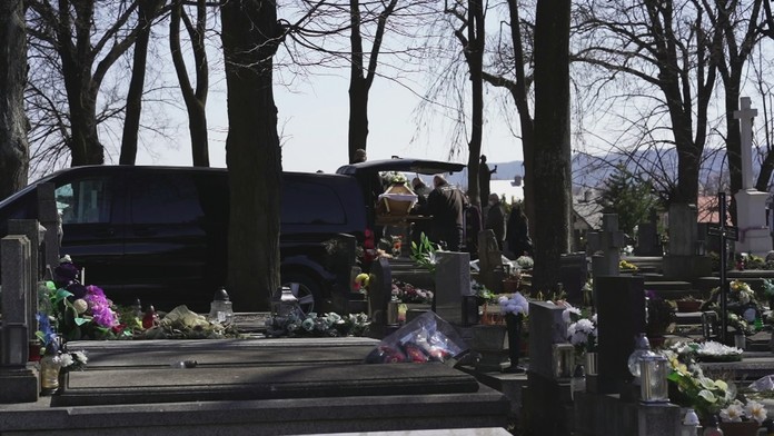 Poľná nemocnica v Kongresovom centre Kay Bailey Hutchison, ktorú zriadili príslušníci Národnej gardy Texasu.