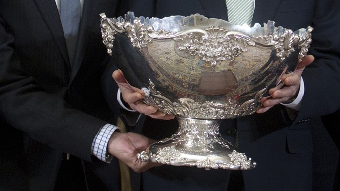 "Šalátová misa", ktorú dostáva víťaz Davisovho pohára.