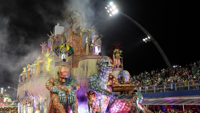 Odštartoval karneval v Rio de Janeiro.