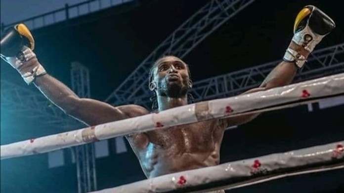 VIDEO: Obrovská tragédia v boxe. Bojovník skolaboval priamo v ringu, zachrániť ho nedokázali