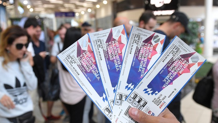 Na snímke oficiálne spustenie predaja vstupeniek na majstrovstvá sveta v ľadovom hokeji na Slovensku v Košiciach.