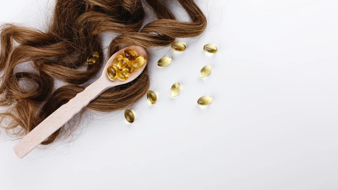 Najlepšou ochranou a výživou pre vašu korunu krásy sú kvalitné vitamíny na vlasy
