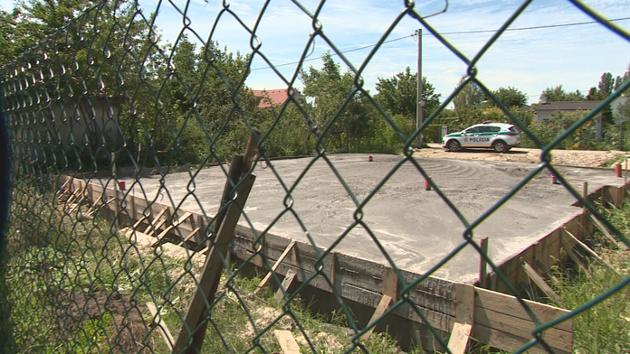 Čierna stavba v bratislavskom Ružinove