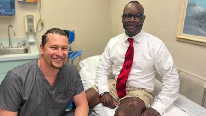 Pohrýzol ho príbuzný, pre mäso požierajúcu baktériu takmer prišiel o nohu aj život