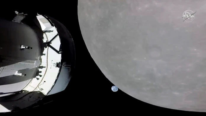 Kozmická loď Orion sa vracia na Zem