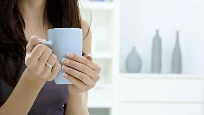 Viete, čo piť pri vysokom tlaku? Tieto tekutiny ho znížia, iné vám môžu uškodiť