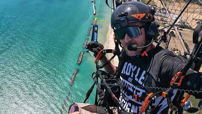 Vyšetrovanie tragickej nehody Felixa Baumgartnera prináša nové zistenia. Pád mohli spôsobiť technické problémy