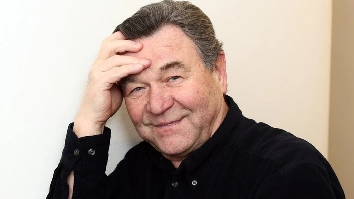 Andrej Danko počas pietneho aktu položenia vencov k Pamätníku obetiam II. svetovej vojny.