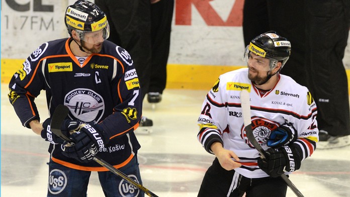 Kapitáni Banskej Bystrice a Košíc pred prvým finálovým duelom.