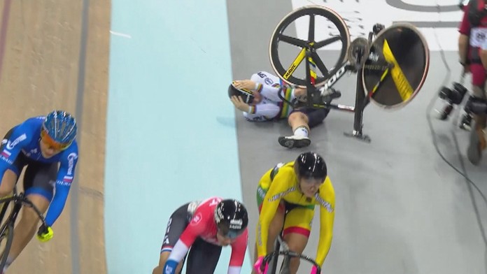 Belgičanka Nicky Degrendeleová a vo vysokej rýchlosti nepríjemne spadla.