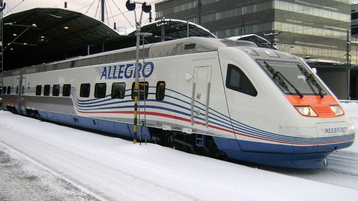 Rusi opúšťajú svoju vlasť. Aby sa dostali z krajiny, Fínsko vypraví posilňujúce spoje