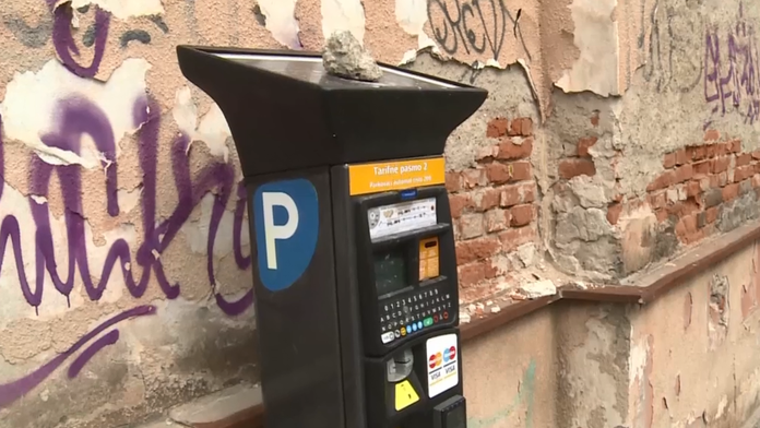 Poškodený parkovací automat