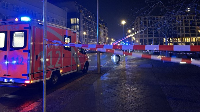 Pri pamätníku holokaustu v Berlíne došlo k útoku nožom