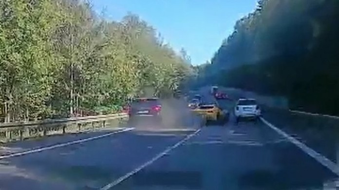 Nehoda viacerých áut