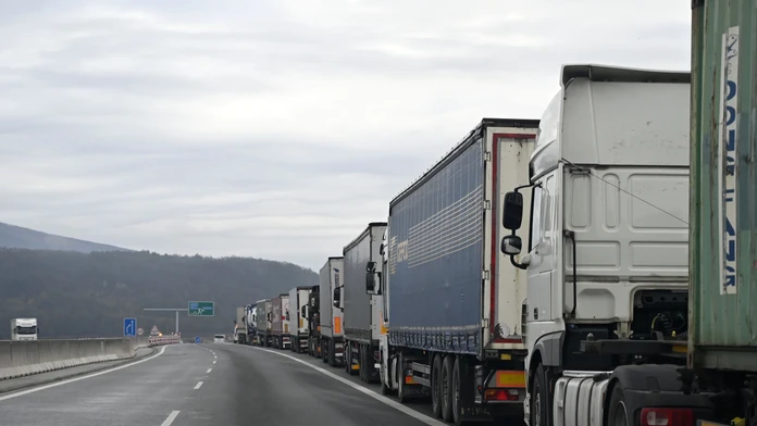 Protest vo Vyšnom Nemeckom. Hraničný priechod zablokovala dodávka s prívesom