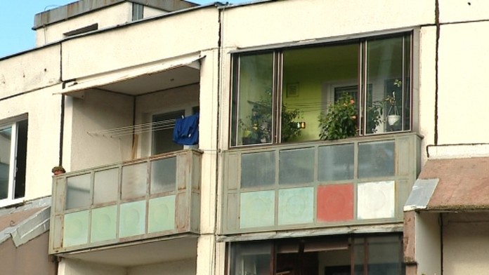 Policajné byty za facku.