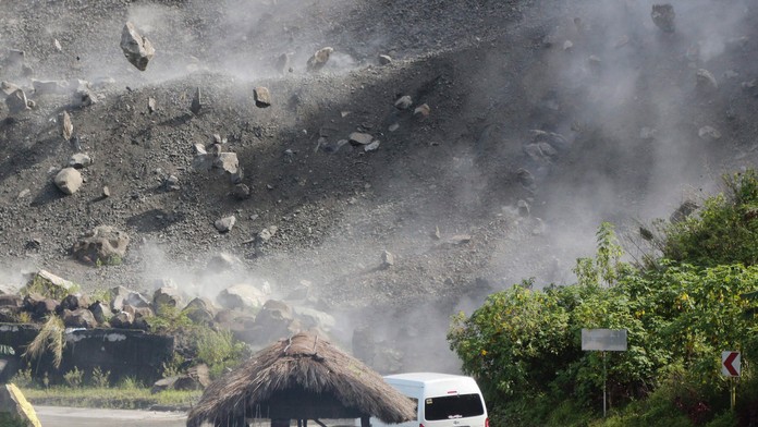 Na Filipínach začali s rozsiahlou evakuáciou pobrežia. Tajfún Noru zosilnel