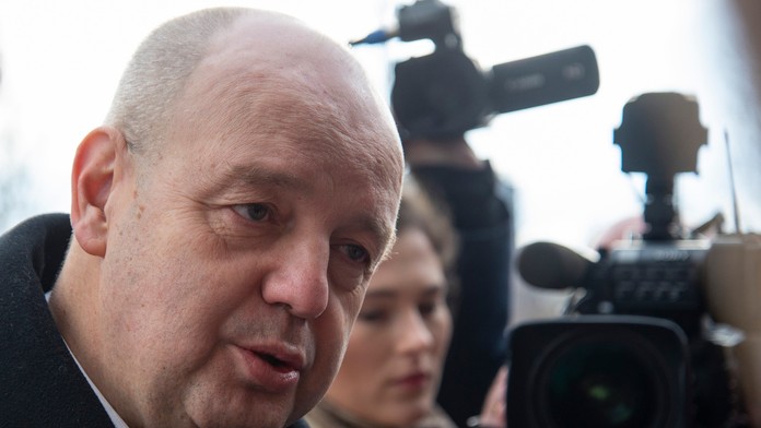 Veľká hádka kvôli chlebožrútovi. Kto bez hanby kradne jedlo celej triede!.mp4