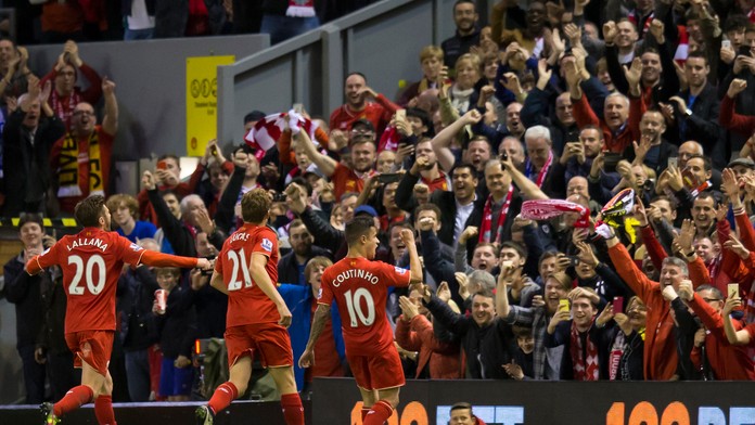 Hráči Liverpoolu sa tešia z gólu