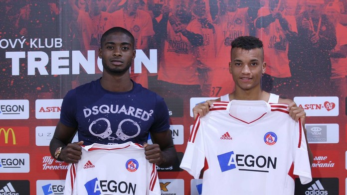 Nové posily AS Trenčín Leonard Chisom Johnson a Pedro Henrique Roque dos Santos.